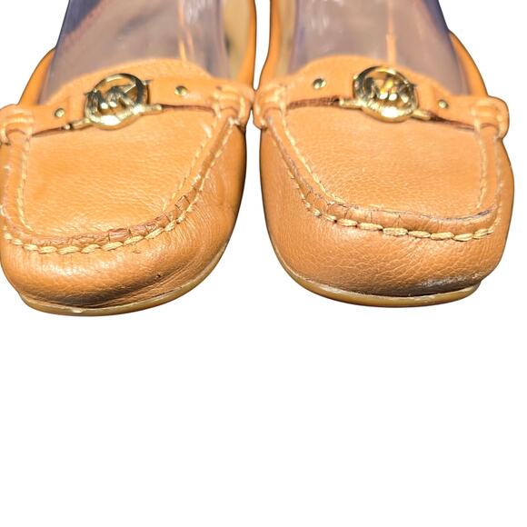 Michael Kors Tan Loafer Womens Size 7 Excellent Condition, Cushioned Insole - Picture 4 of 12
